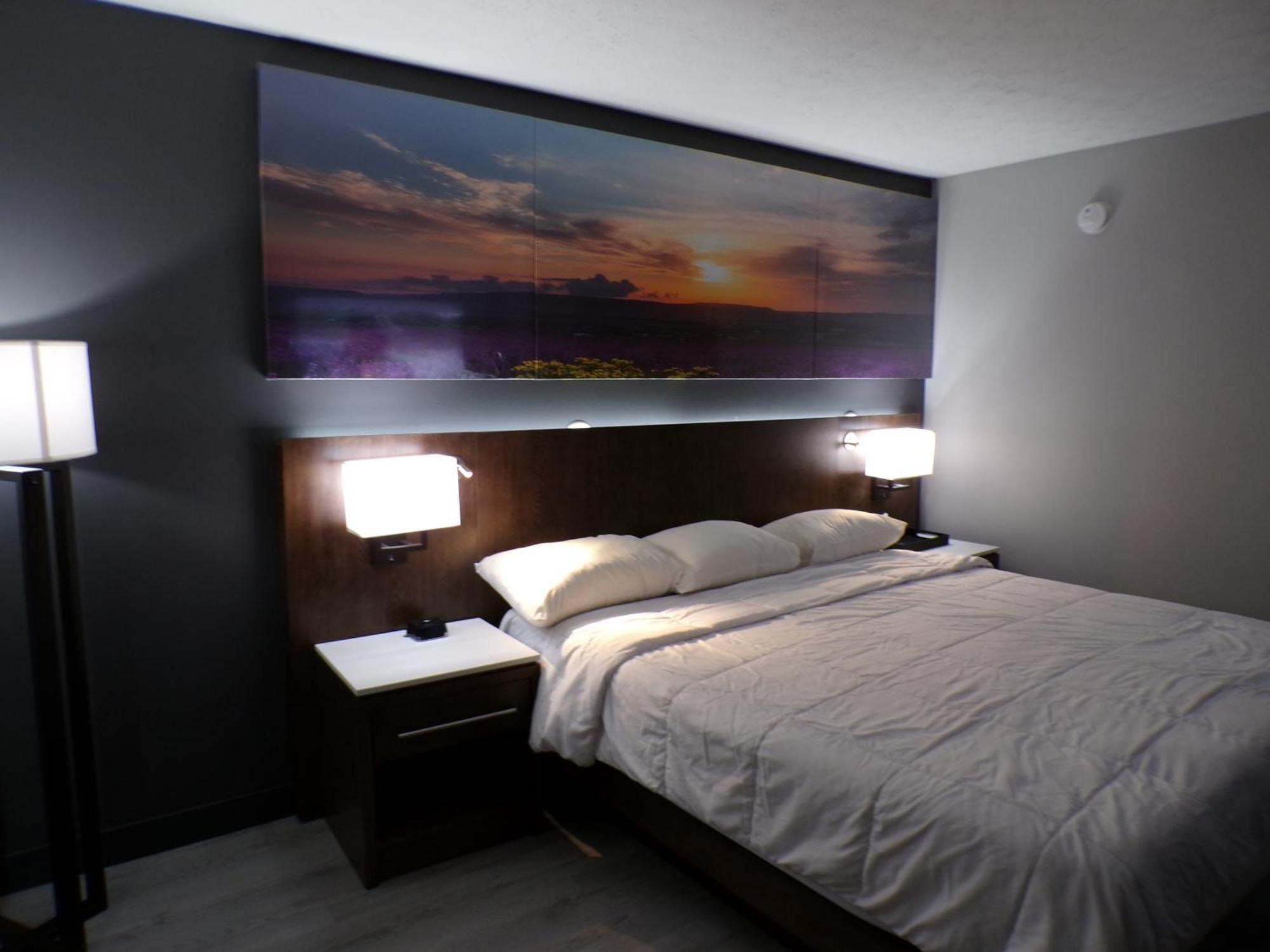 Luxor Inn & Suites, A Travelodge By Wyndham Элкинс Экстерьер фото
